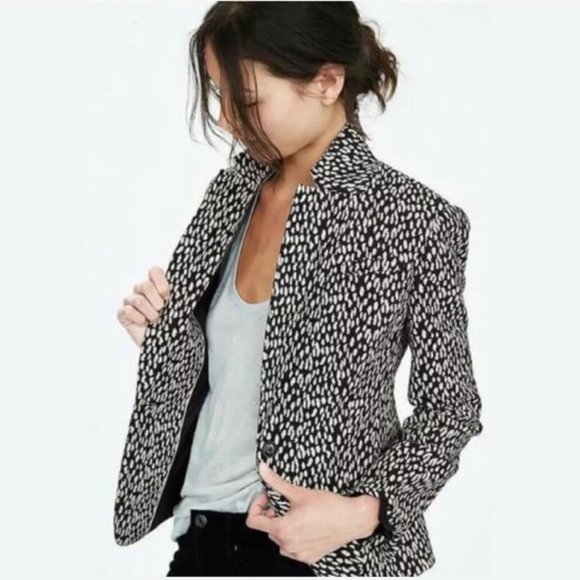 NWOT Banana Republic Animal Print Blazer Size 2P - Picture 3 of 3